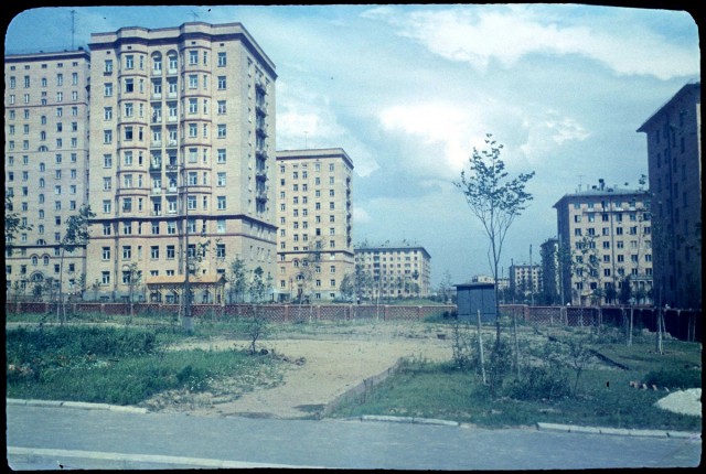 Москва и москвичи. Двадцатый век. 28.03.25