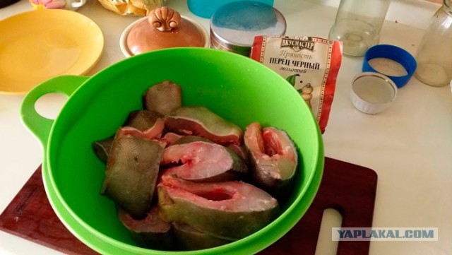 Жарим линя.