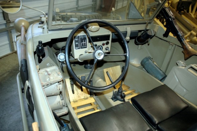 Жук-плавунец: тест-драйв Volkswagen Type 166 Schwimmwagen