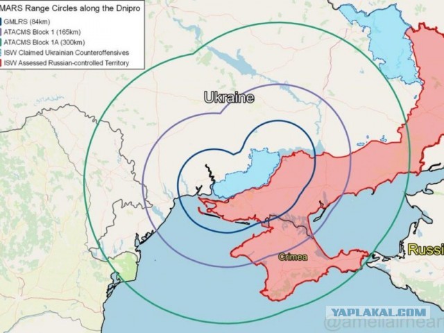 Российский флаг вернули на самый большой флагшток Запорожской области после реставрации