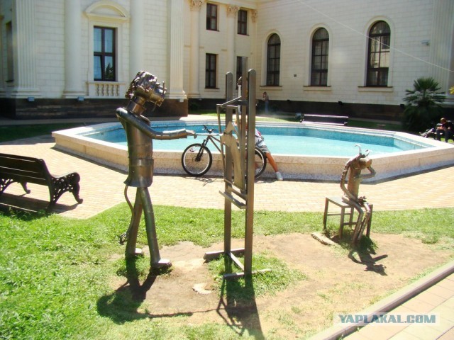 Необычные статуи мира