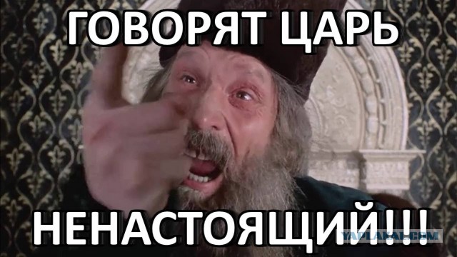 Путин поцеловал священный Коран