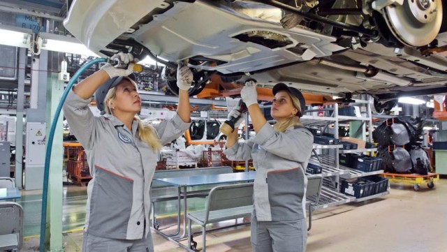 В российских автомобилях покупателей пугает низкое качество сборки