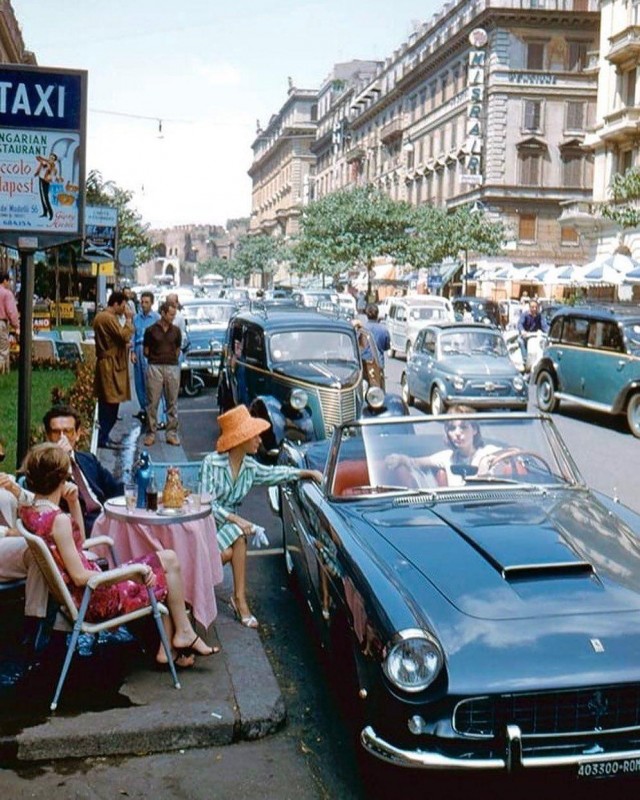 История разных эпох в фотографиях