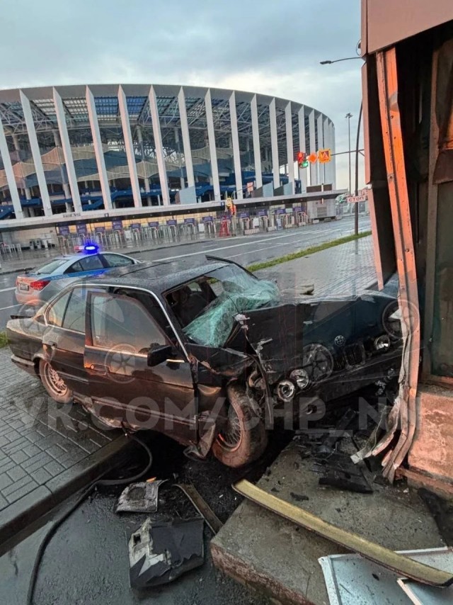 Очередной "Это же ребёнок..." на BMW.