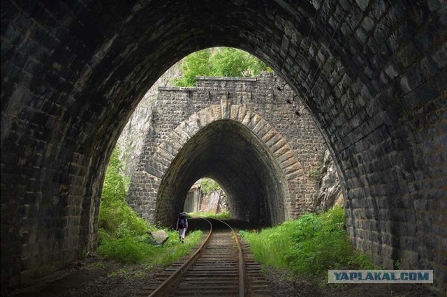 9 самых необычных железнодорожных путей