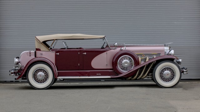 10 самых дорогих автомобилей аукциона Mecum за 2022 год.