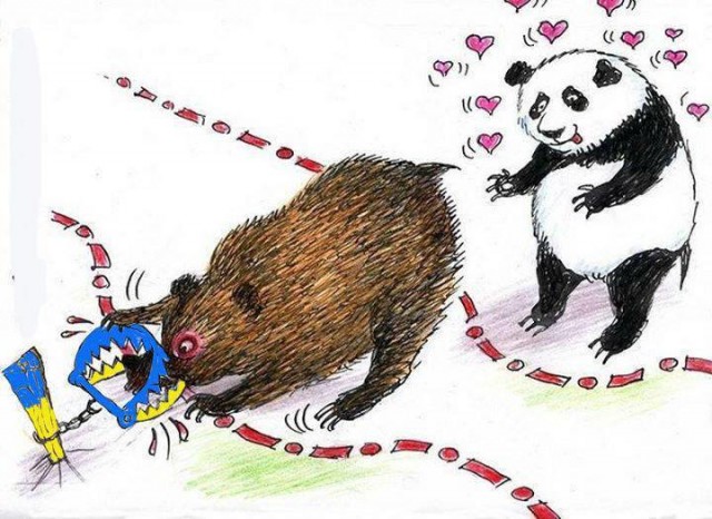 При атаке на сухой док "Севастопольского морского завода" под удар попали десантный корабль "Минск" и подлодка "Ростов-на-Дону"
