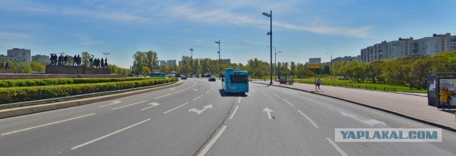 Покуда есть на дорогах круговые перекрестки - не оскудеет земля такими вот ДТП