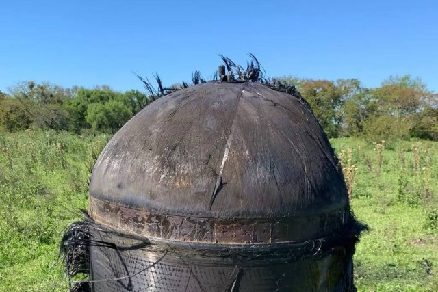 В Аргентине неопознанный мохнатый объект упал на ферму