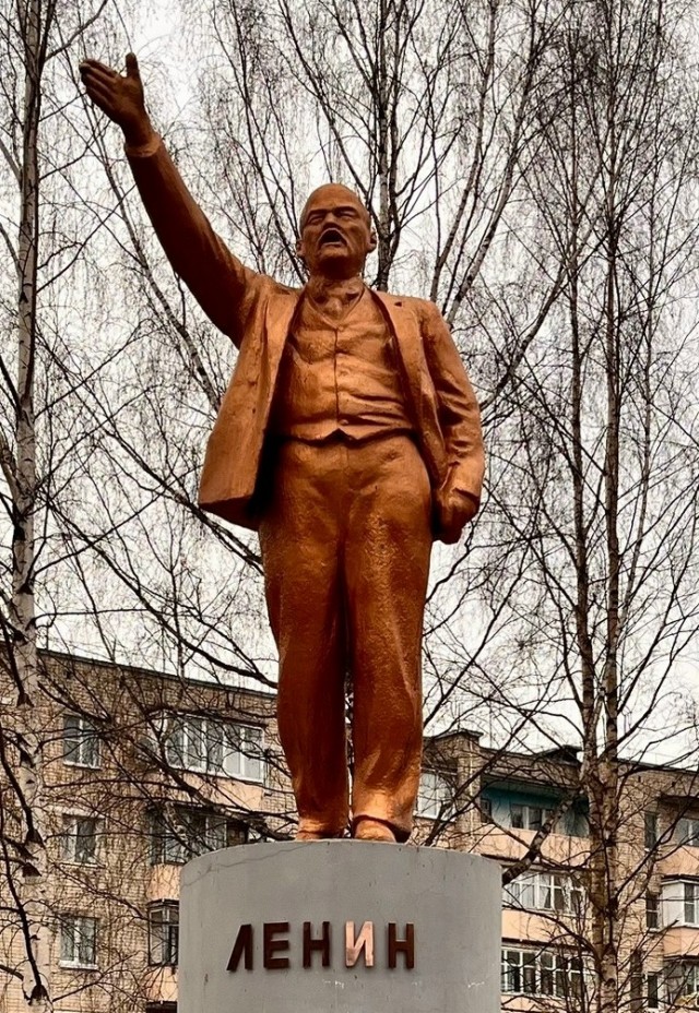 Ленин разный
