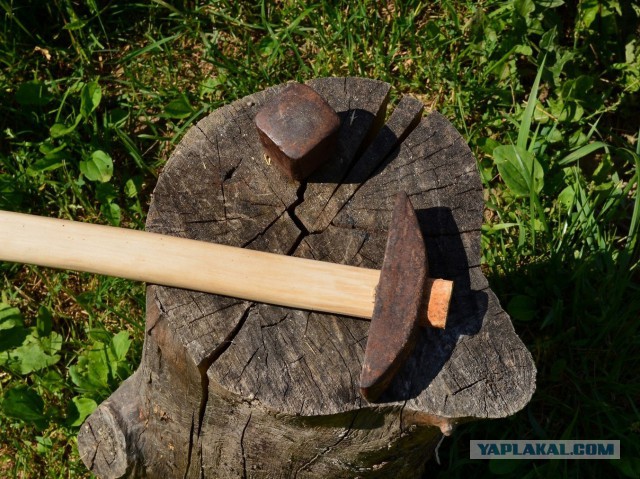 А вы когда-нибудь пробовали клепать косу?