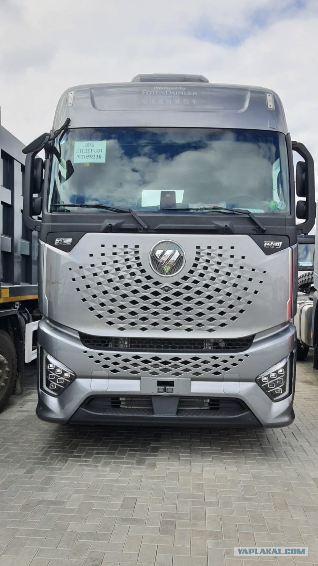 КамАЗ не сможет конкурировать с этим. В Россию едет «космический» Foton Auman Galaxy – лучший китайский грузовик 2022 года
