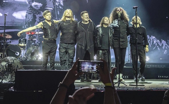 Всех музыкантов «Би-2» депортировали в Израиль вместо России