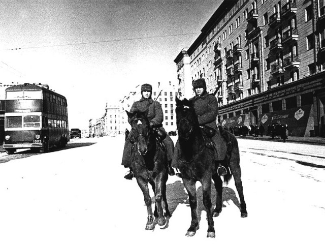 Фотографии второй мировой, многие цветные (фото)
