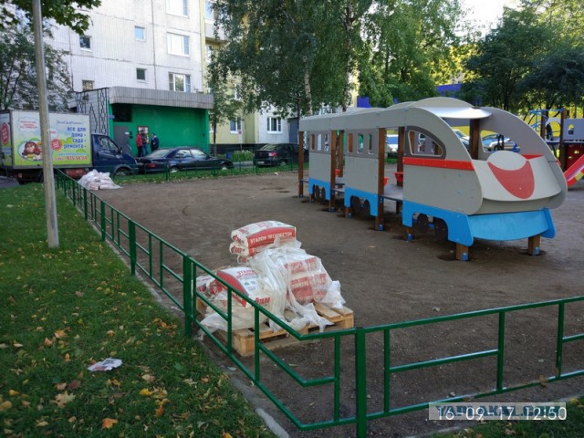 Москва, спальный район, просто прошел по дворам