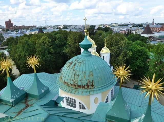 Крестопад распространяется...