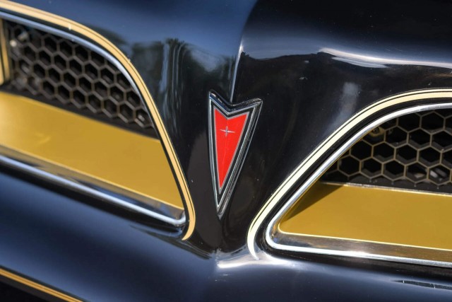1977 Pontiac Firebird Trans Am Y82. Автопятница №147