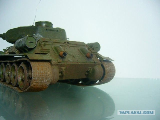 Сборная модель Т-34/85. Масштаб 1/35