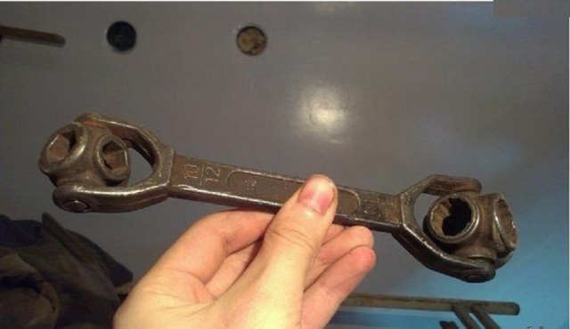 Вот такой супер ключ был найден в закромах.