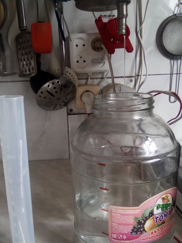 Российская водка хуже самогона