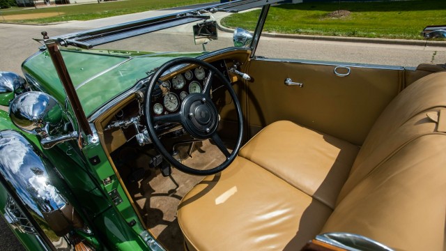 10 самых дорогих автомобилей аукциона Mecum за 2022 год.