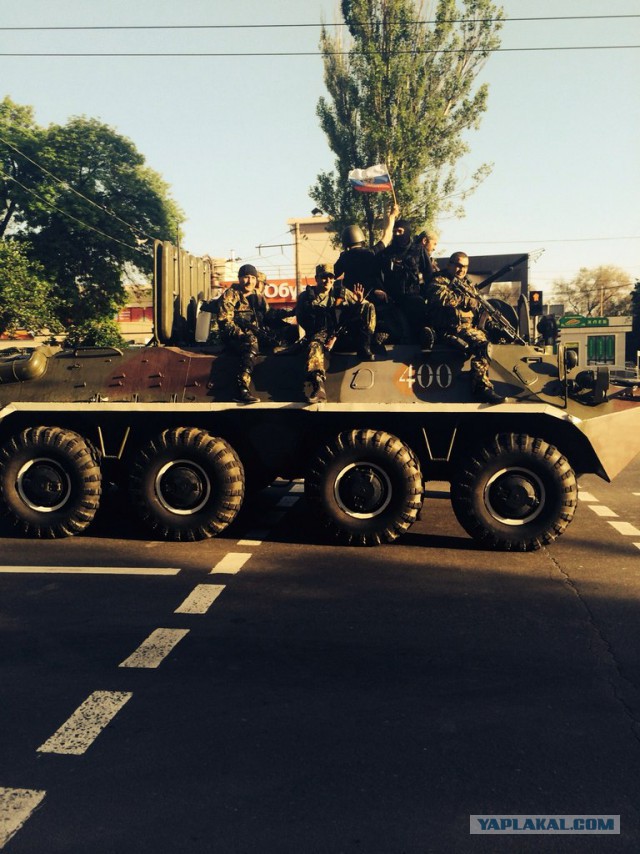 В Донецке, сторонниками ДНР, занята воинская часть