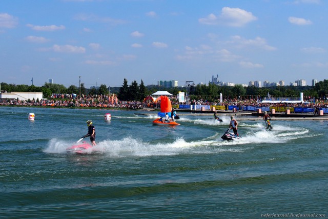 Red Bull Flugtag-2017 в Москве: День полётов и падений