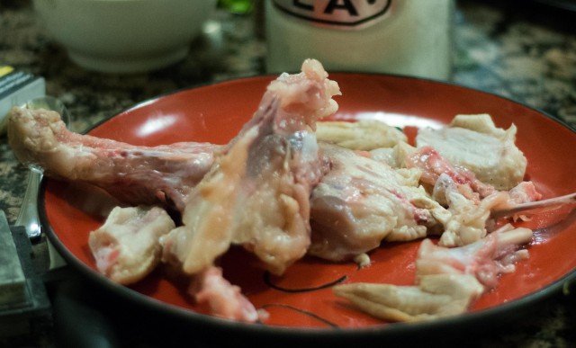 Куриная тушка (рулет) лишенная скелета (poulet désossé)  