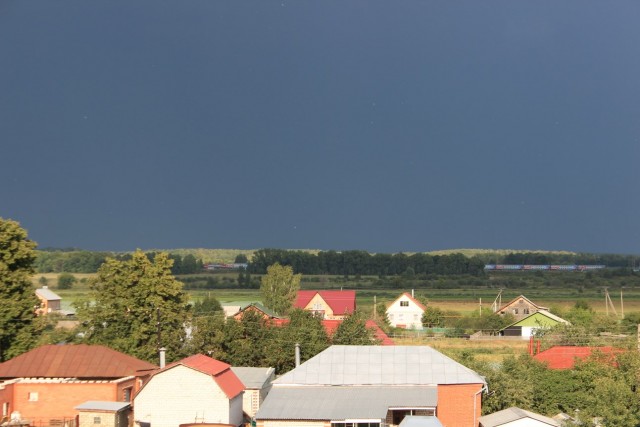 Перед грозой в деревне
