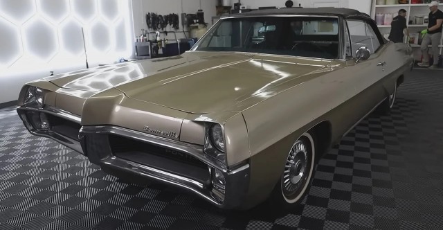 Старый Pontiac помыли впервые за 40 лет