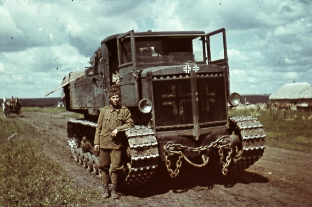 Цветные фотографии бронетехники времён Второй мировой войны