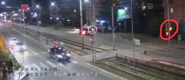 Шел на красный, улетел под зеленый…
