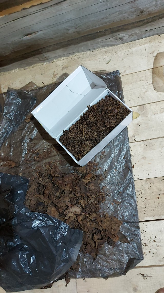 Курил себе спокойно четыре года развесной табак из Малави.