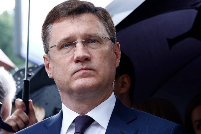 Новак назвал ситуацию на топливном рынке непростой, но контролируемой