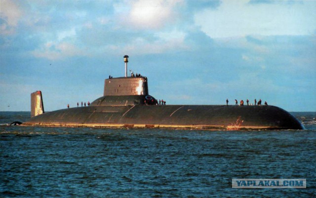 Гордость ВМС США застряла во льдах Арктики во время учебных стрельб по «России»
