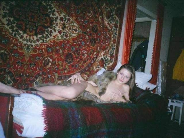 Девчата из 90-х и 00-х