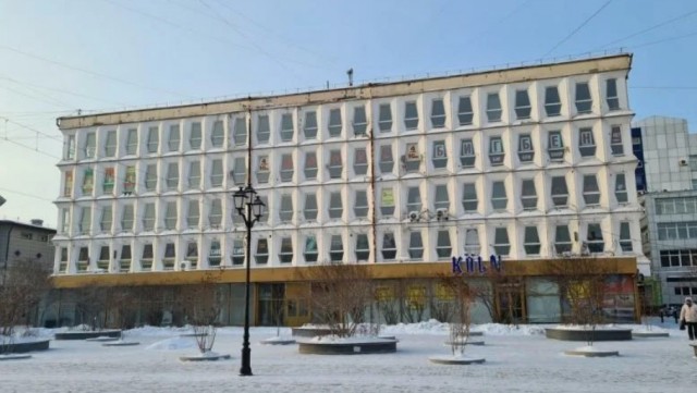 Москвичей напугал новый дизайн лавочек в метро