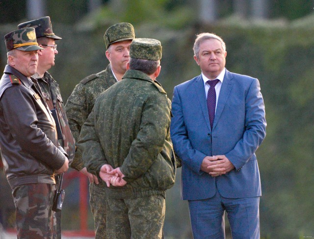 На трассу М4 садятся боевые самолеты