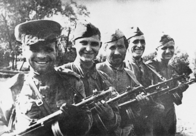 80 лет "Золотой Звезде" героя.