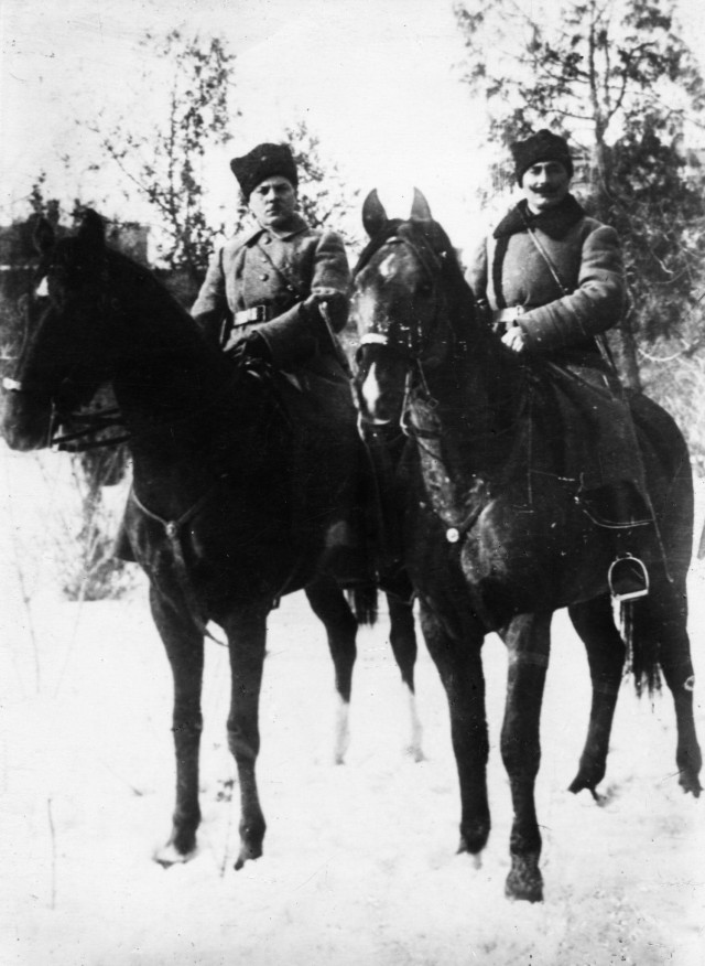 Фотографии связанных с историей Красной и Советской Армии.
