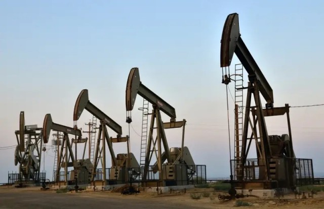 Нефть по 30 долларов: глобальный сырьевой рынок сигнализирует о приближении кризиса по всему миру