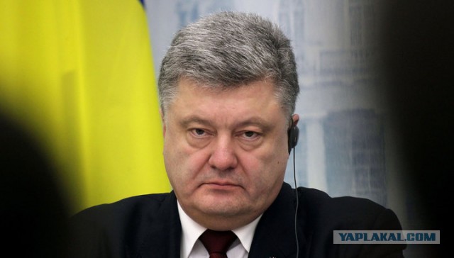 Порошенко объявил о начале возвращения Крыма в Украину