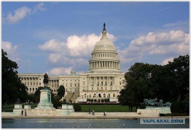 У гроба Папы Иоанна Павла II