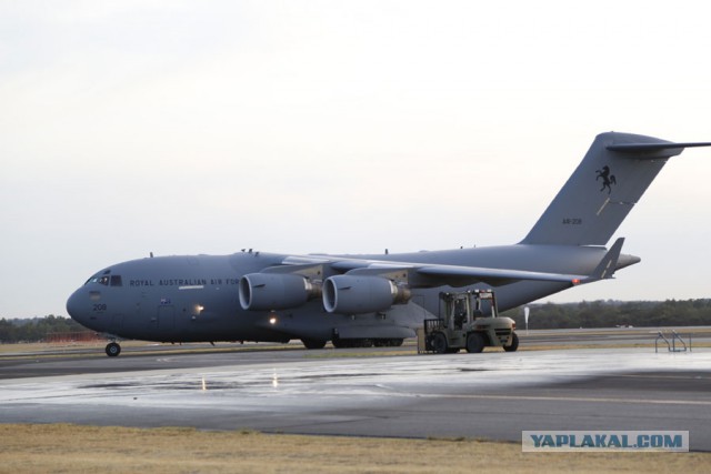 C-17 Globemaster III садиться в Харькове
