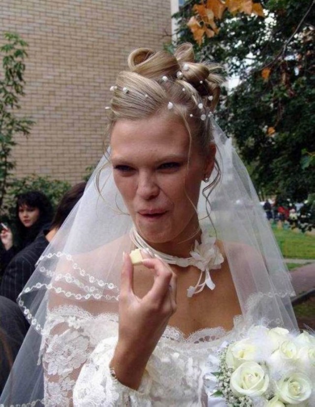 Естественно невеста должна быть самая красивая на свадьбе