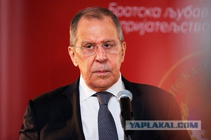 Украина потребовала вернуть подаренную Лаврову икону.
