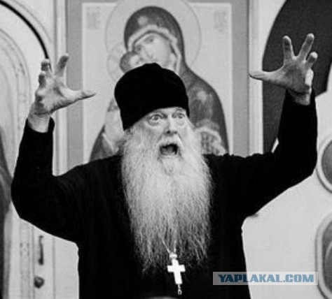 Мединский призвал с молитвы начинать день в школах России