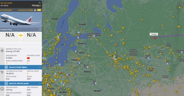 Борт, на котором Си Цзиньпин летит в Москву, сейчас — самый отслеживаемый в мире