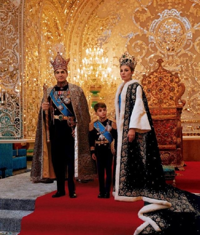 История разных эпох в фотографиях